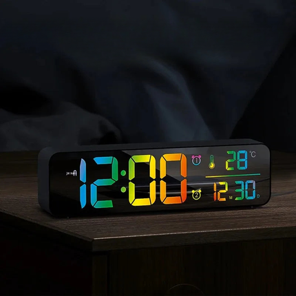Digitalt vækkeur med dobbelt alarm funktion