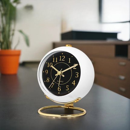 Rundt analog design vækkeur til bordet