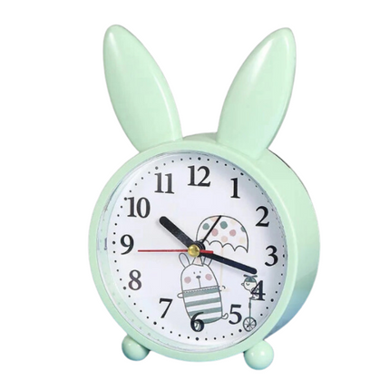 Analogt børnevækkeur med sød kanin