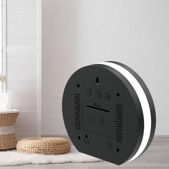 Rundt digitalt vækkeur med store tal