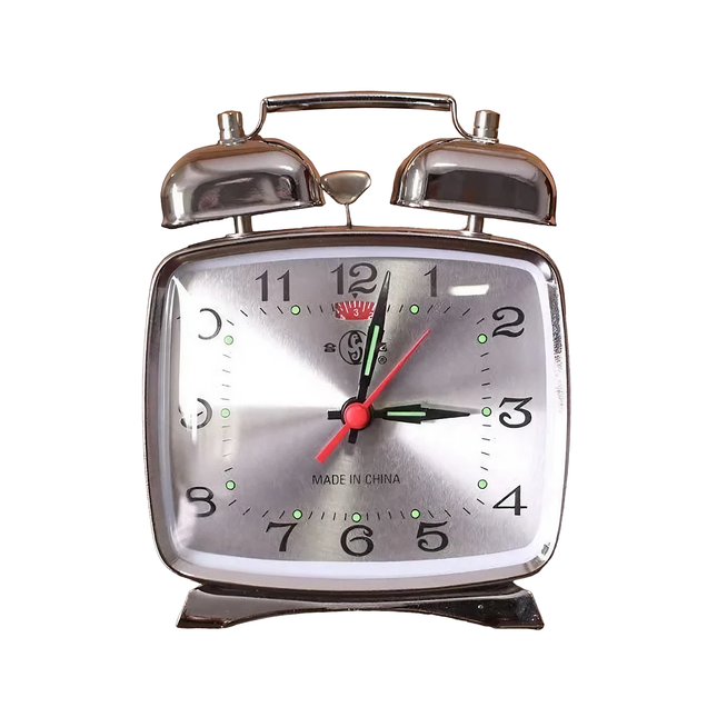 Firkantet mekanisk vækkeur i retro stil