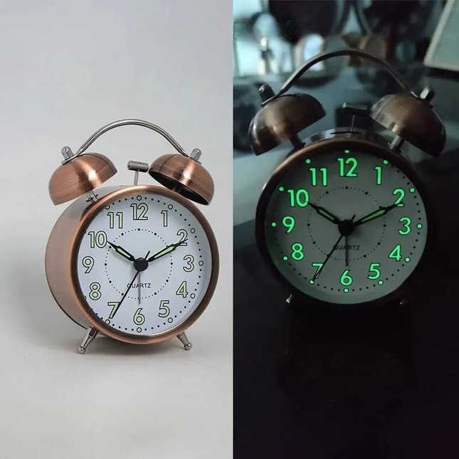 Romantisk vintage design vækkeur med klokker