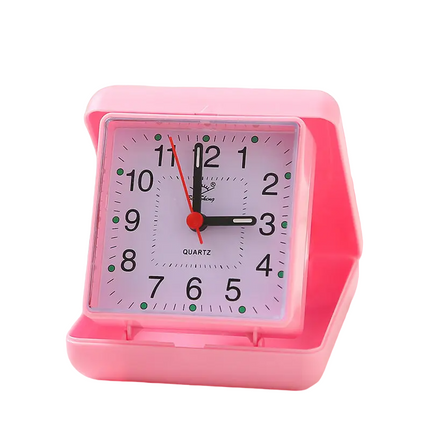 Lille klassisk analogt rejsevækkeur