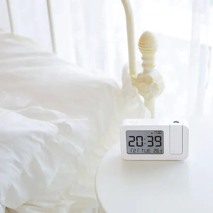 Digitalt vækkeur med projektor til teenagere