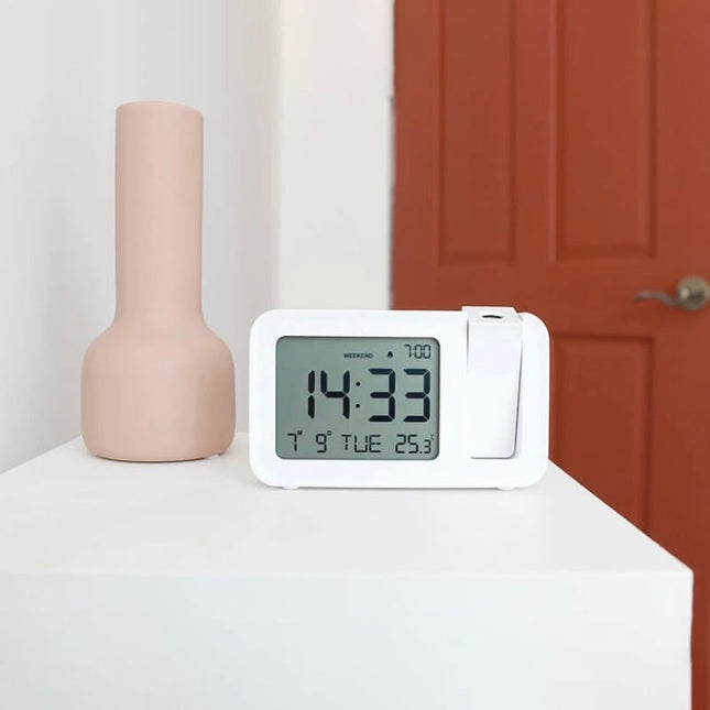 Digitalt vækkeur med projektor til teenagere