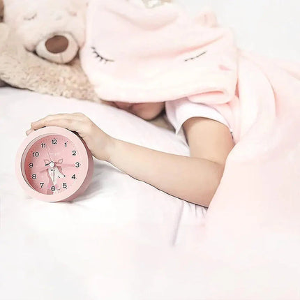Analogt børnevækkeur med sødt design
