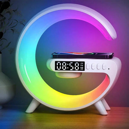 Multifunktionel lampe med vækkeur og oplader