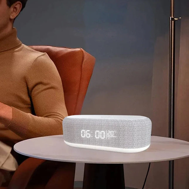 Bluetooth vækkeur i stof med oplader