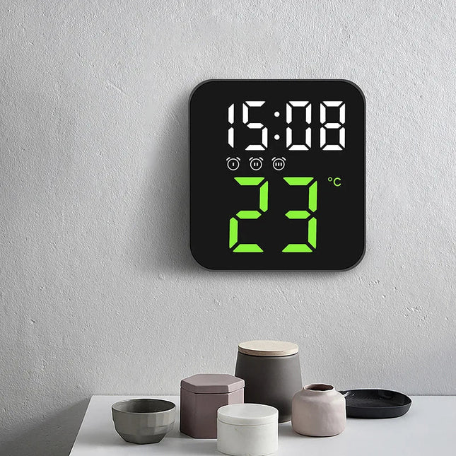 Moderne digitalt rejsevækkeur med alarm