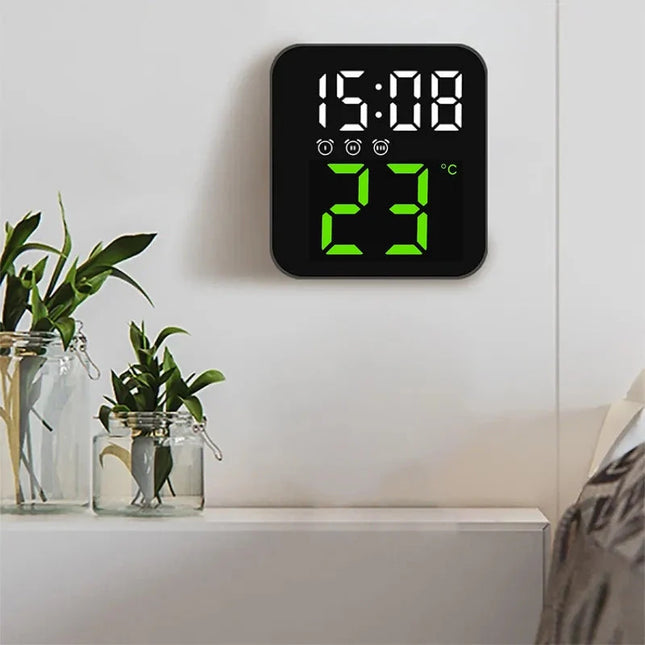 Moderne digitalt rejsevækkeur med alarm