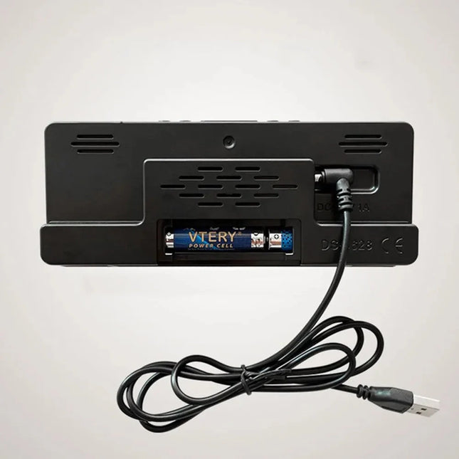 Moderne digitalt vækkeur med LED display