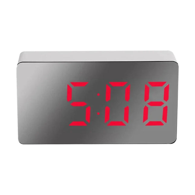 Simpelt digitalt vækkeur med spejldisplay