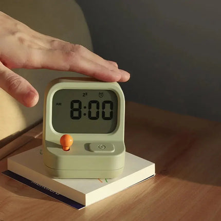 Retro digitalt vækkeur til drenge