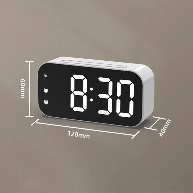 Moderne digitalt spejl vækkeur med LED