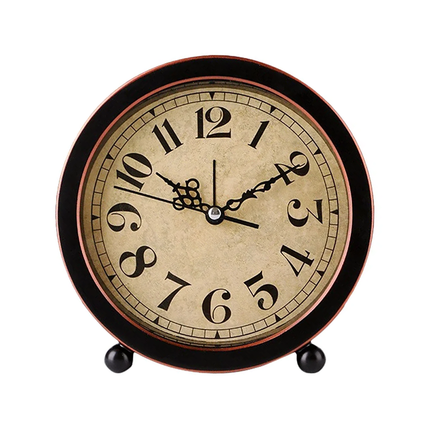 Klassisk rundt retro vækkeur til bordet